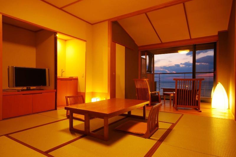 Hamachidorinoyu Kaisyu Hotel Shirahama Exterior photo